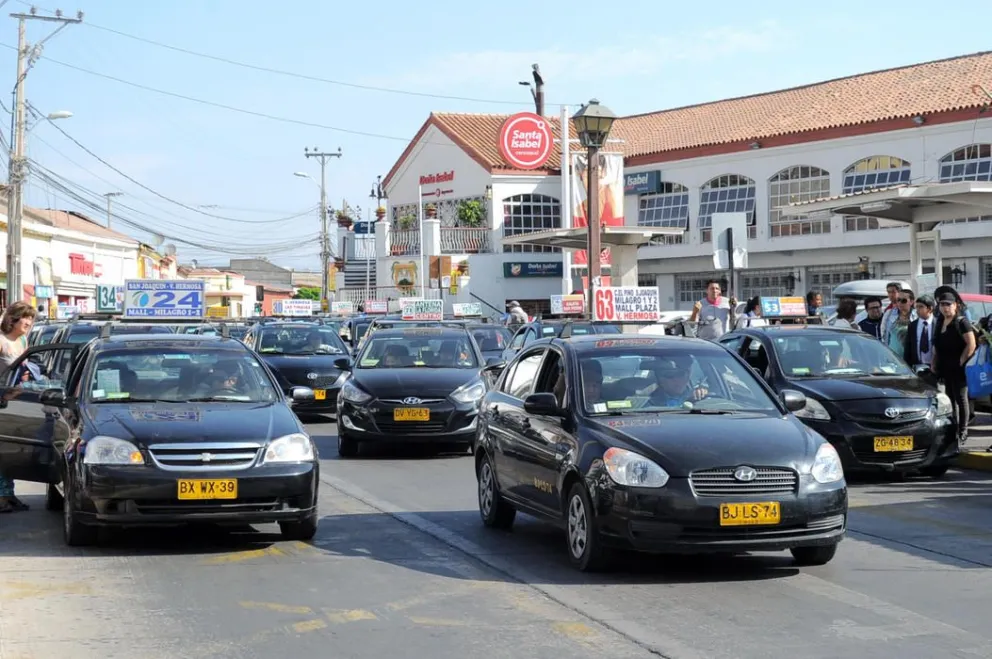 Colectivos en alerta ante posible llegada de nueva aplicación Uber a regiones