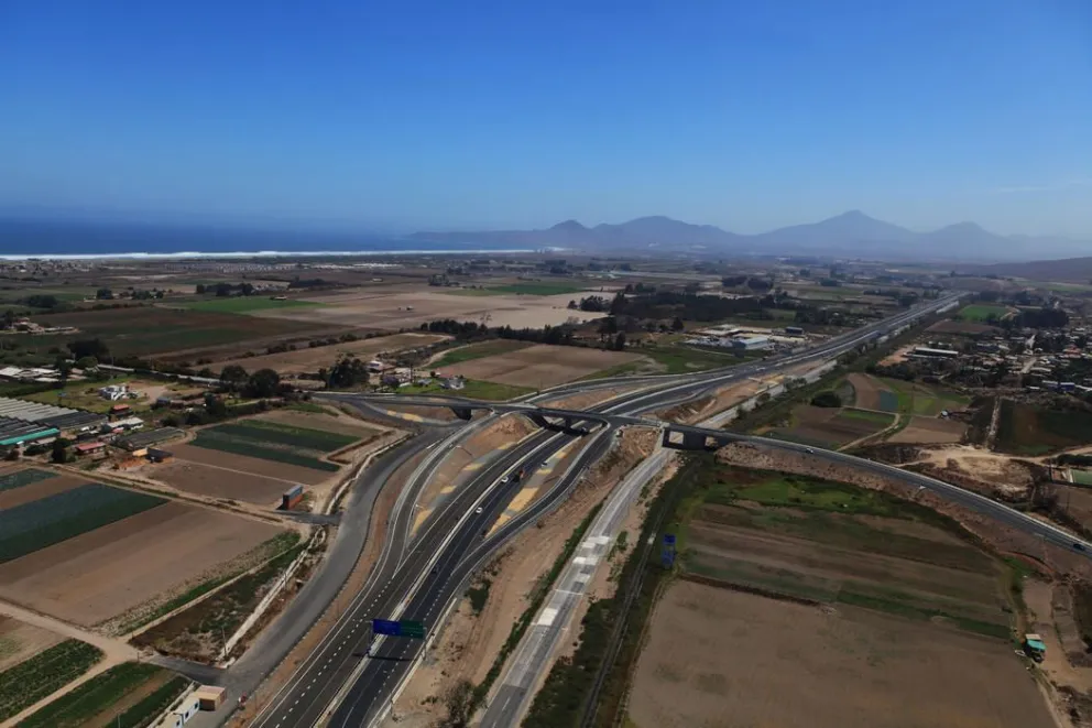 Se trata de una moderna vía que mejora los tiempos de traslado y la seguridad de la ruta.