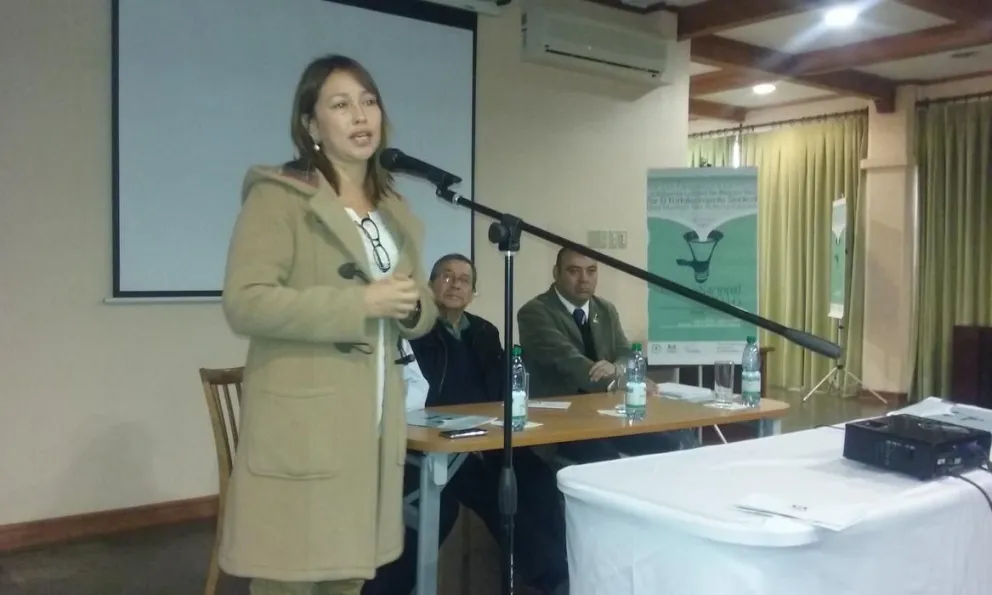 Tarcila Piña, seremi del Trabajo y Previsión Social, junto a otras autoridades como el intendente (s), Américo Giovine, dieron la bienvenida a dirigentes de todo el país que discuten temas gremiales por cuatro días en La Serena, en la asamblea nacional de la FENATRAMCO
