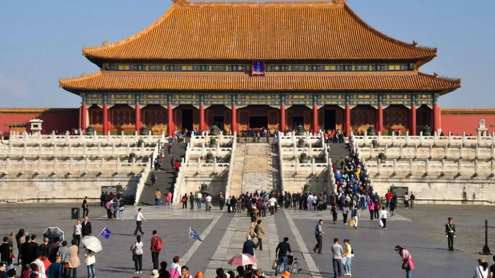 CHINA: La luz eléctrica llega a la Ciudad Prohibida seis siglos después