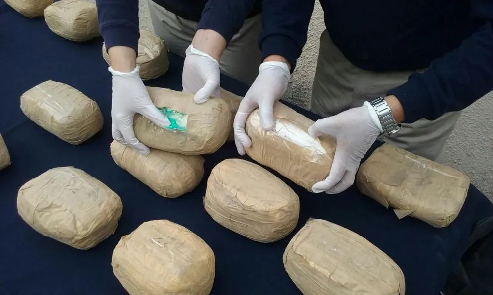 La PDI decomisa más de 96 kilos de pasta  base de cocaína y detiene a ocho traficantes