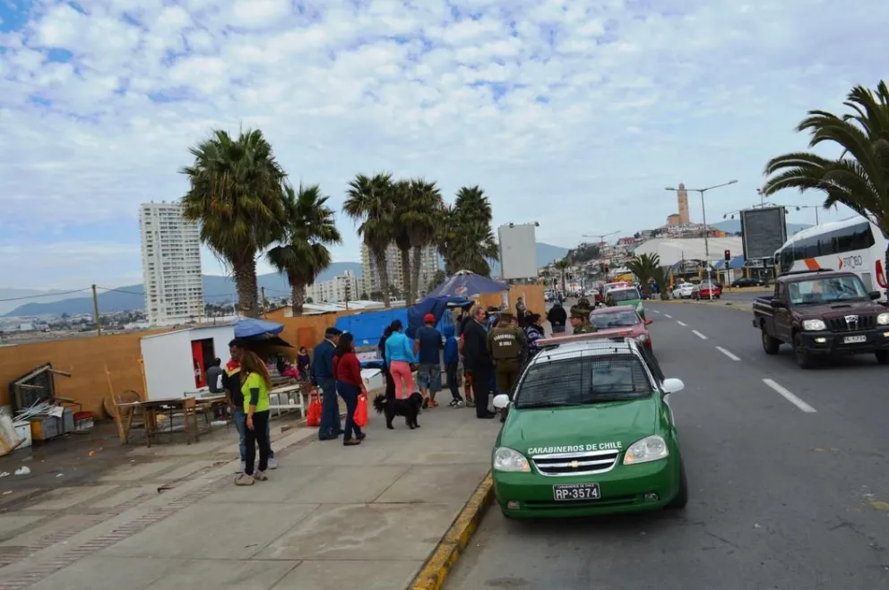 Comerciantes tildan de ilegal el desalojo desde Avenida Costanera