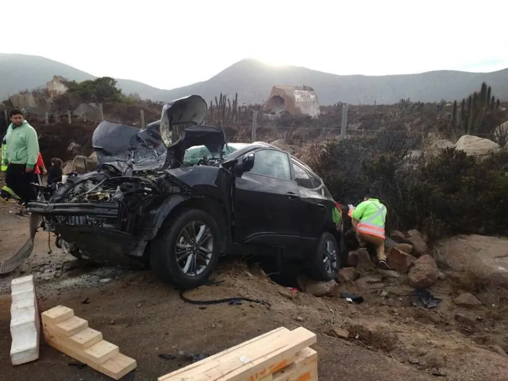 Volcamiento de auto dejó a cuatro lesionados en Coquimbo
