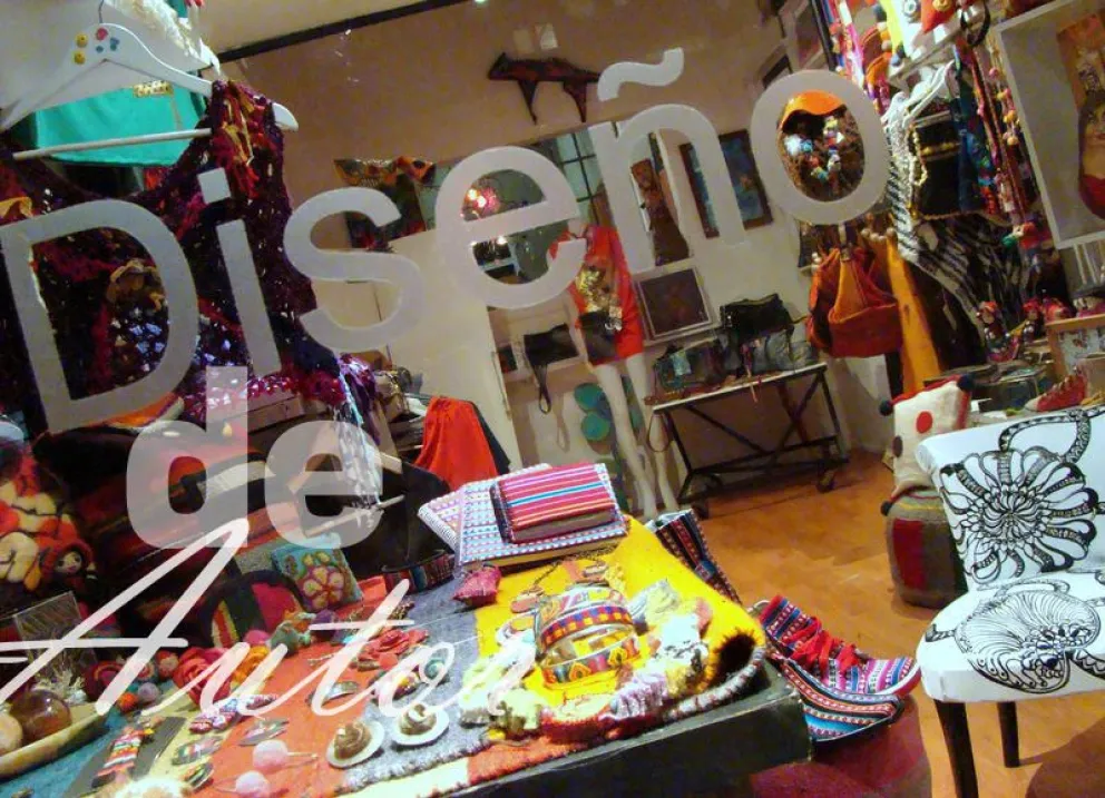 Emprendedores  creativos  buscan darle identidad a sus productos
