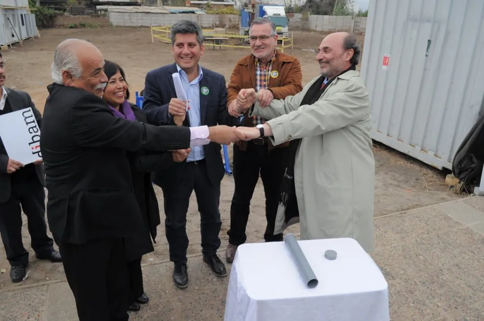 Colocan primera piedra de futura Biblioteca Regional en La Serena