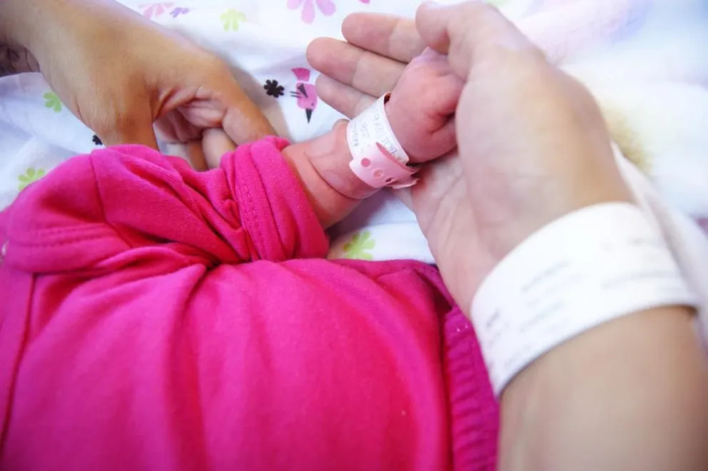 Impactante caso de bebés cambiados en el hospital de Coquimbo llega a su fin con indemnización a familia