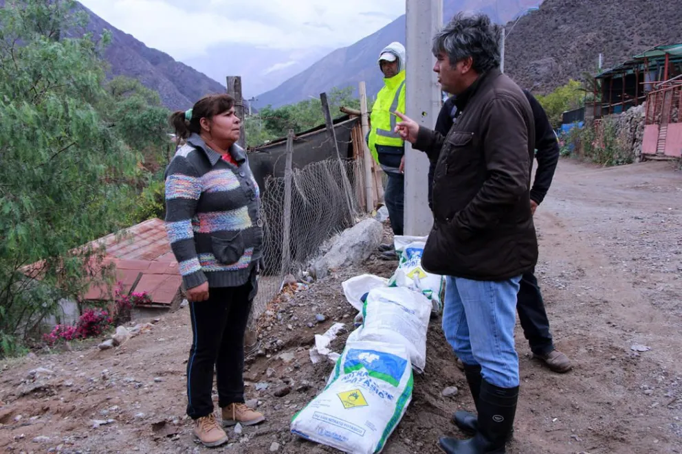 Sepa cómo algunas comunas se preparan para aguantar el frente de mal tiempo