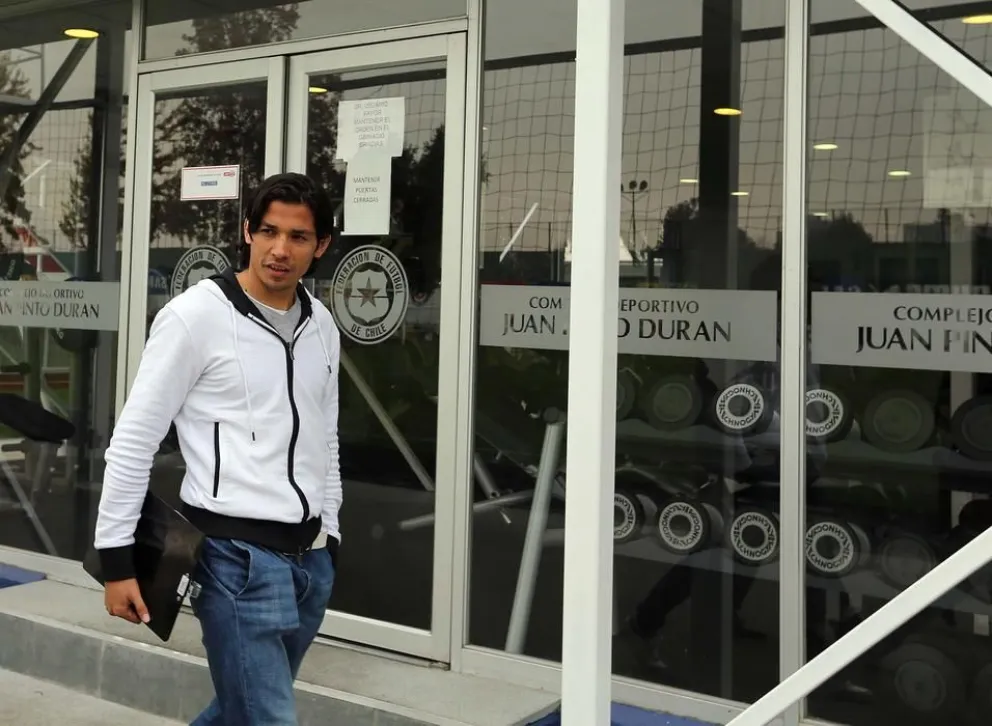 Uno menos: Matías Fernández descartado para la Copa América