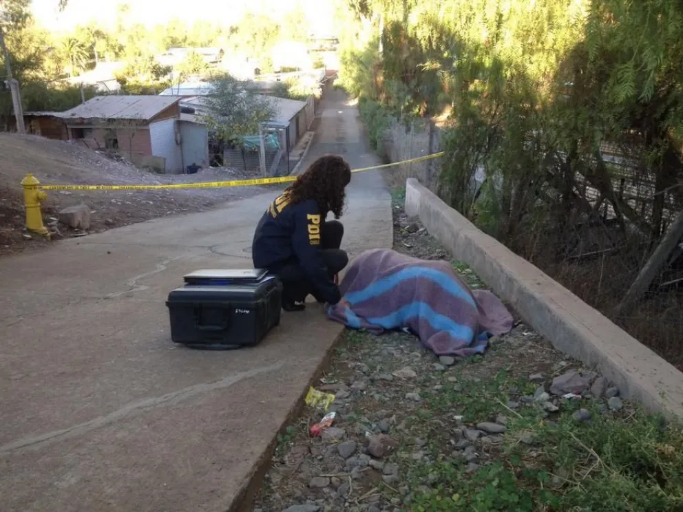 Hallan hombre muerto en plena calle de Combarbalá
