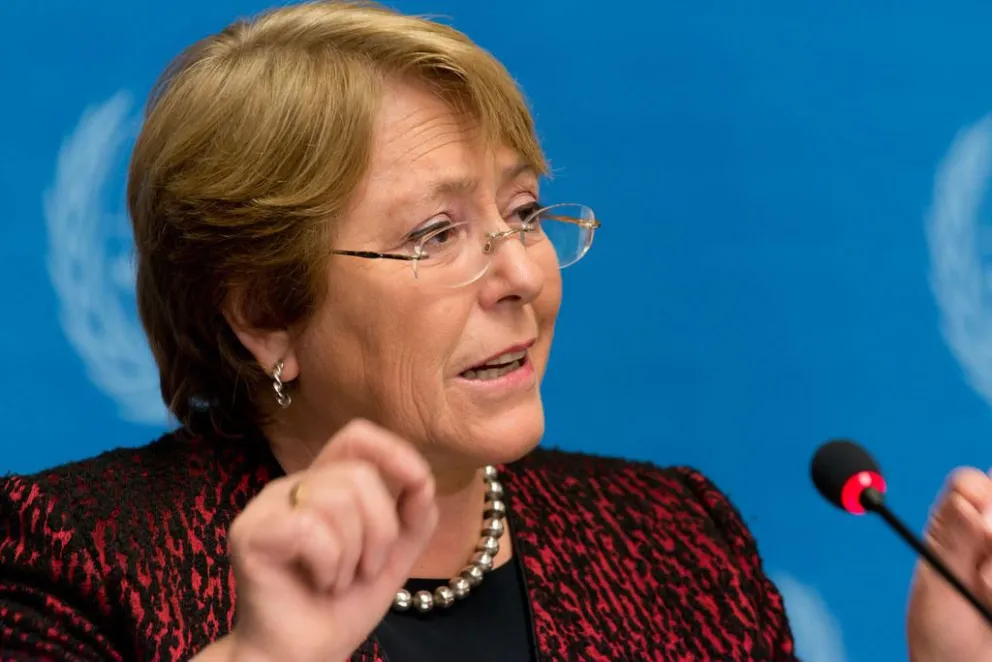 Querella de Bachelet contra revista es un error, según directora de instituto DDHH