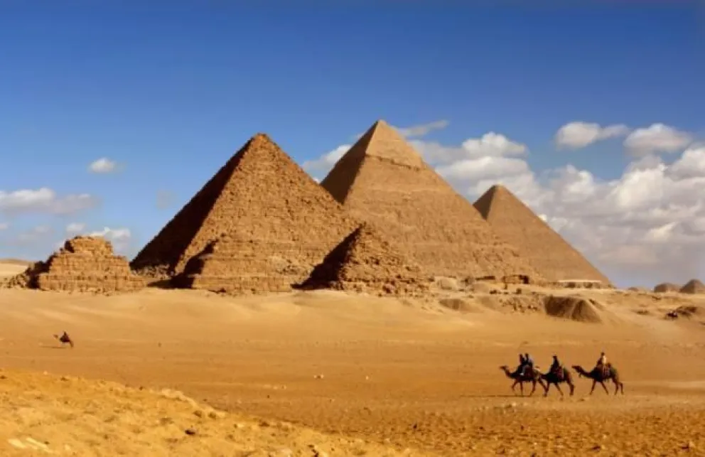 [VIDEO] Estado Islámico amenaza con destruir las pirámides de Egipto