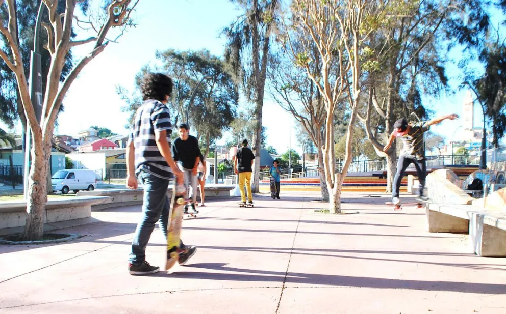 Skaters y riders piden espacios para practicar disciplinas