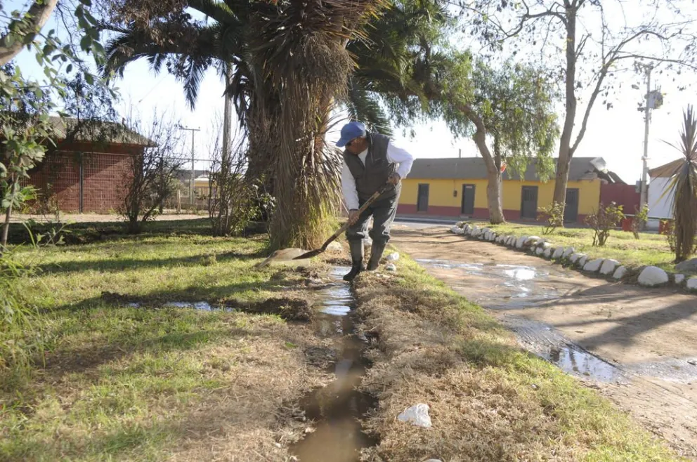 Vecinos de El Romero no quieren ver desaparecer su plaza