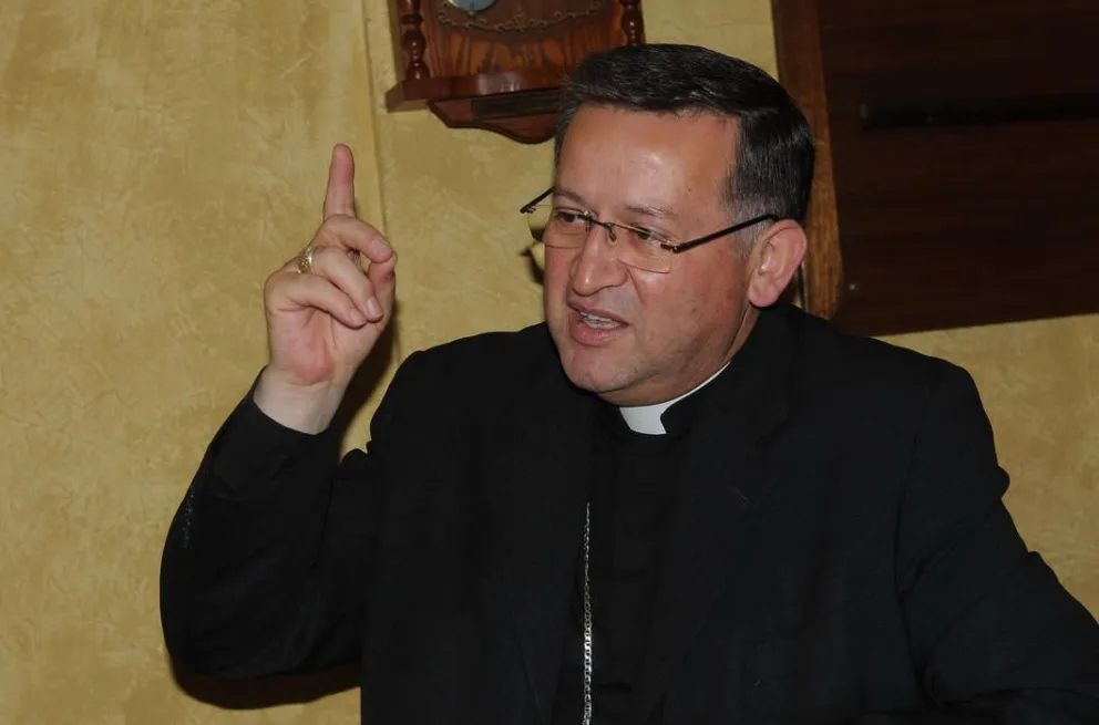 Monseñor Rebolledo repudia ataques a Iglesia de la Gratitud Nacional
