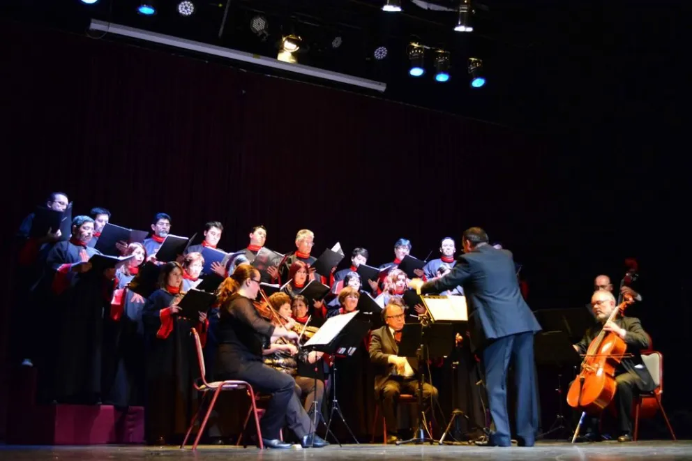 Exitoso debut de Orquesta de Cámara Municipal de Coquimbo