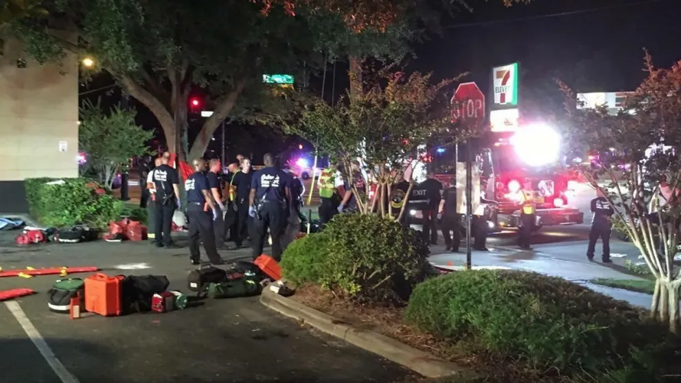 Ataque armado a discoteque gay en los Estados Unidos deja al menos 50 muertos