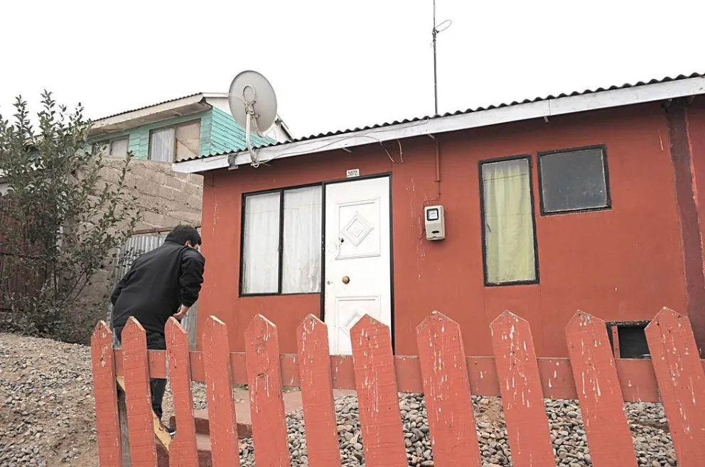 Desconocidos balean a una familia en su casa en El Olivar y hieren a pequeño niño de un año