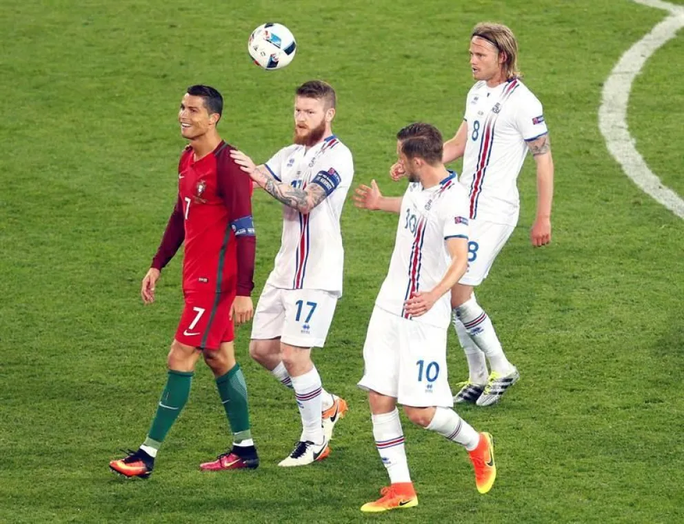 Portugal de Cristiano Ronaldo decepciona e iguala con Islandia