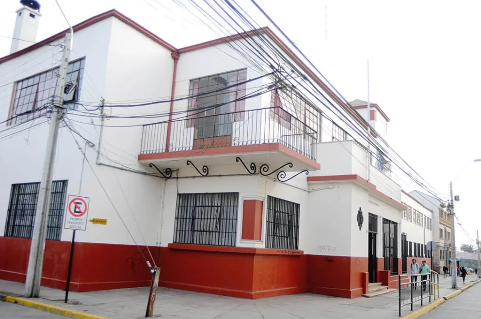 Cincuenta establecimientos suspenden sus clases por primarias en la región