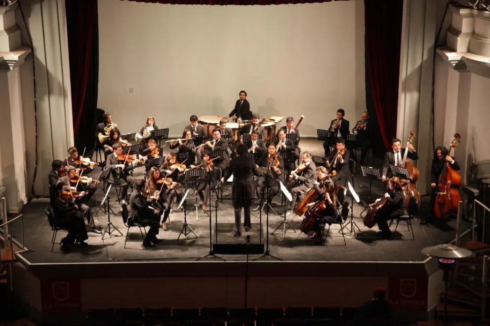 Concierto para violonchelo fue ovacionado por los asistentes al Teatro Municipal