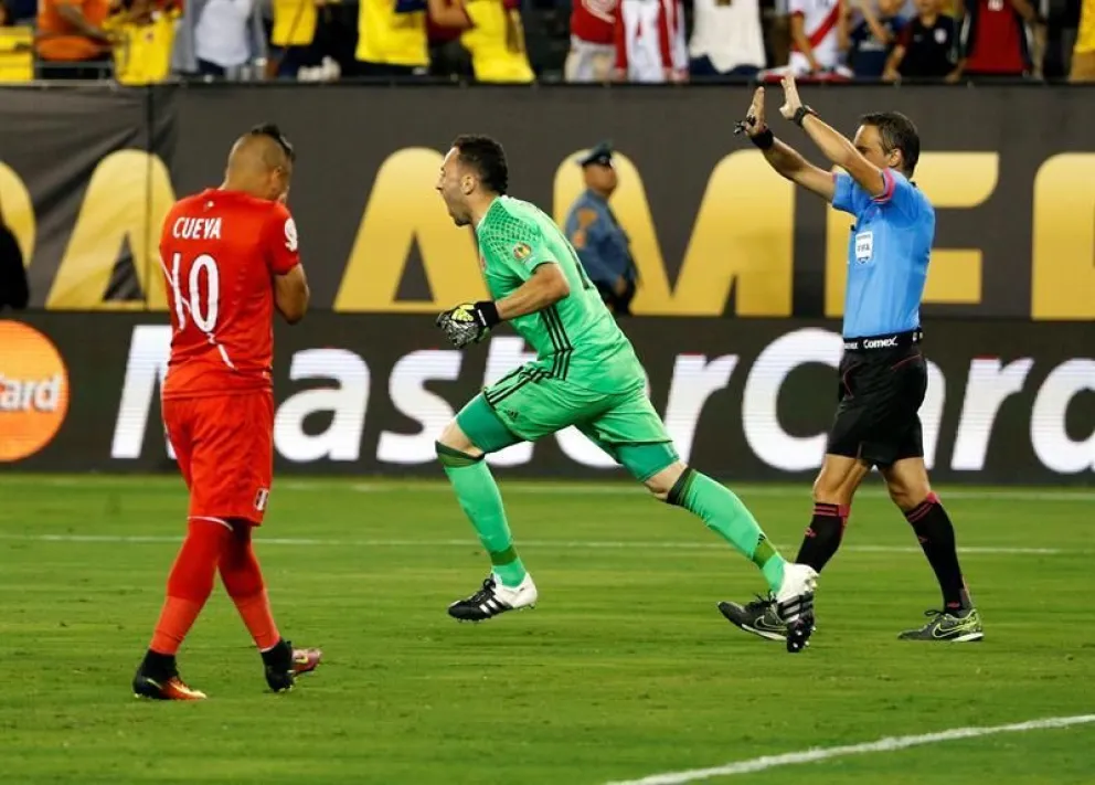 Colombia pasa a semifinales tras superar a Perú en los penales