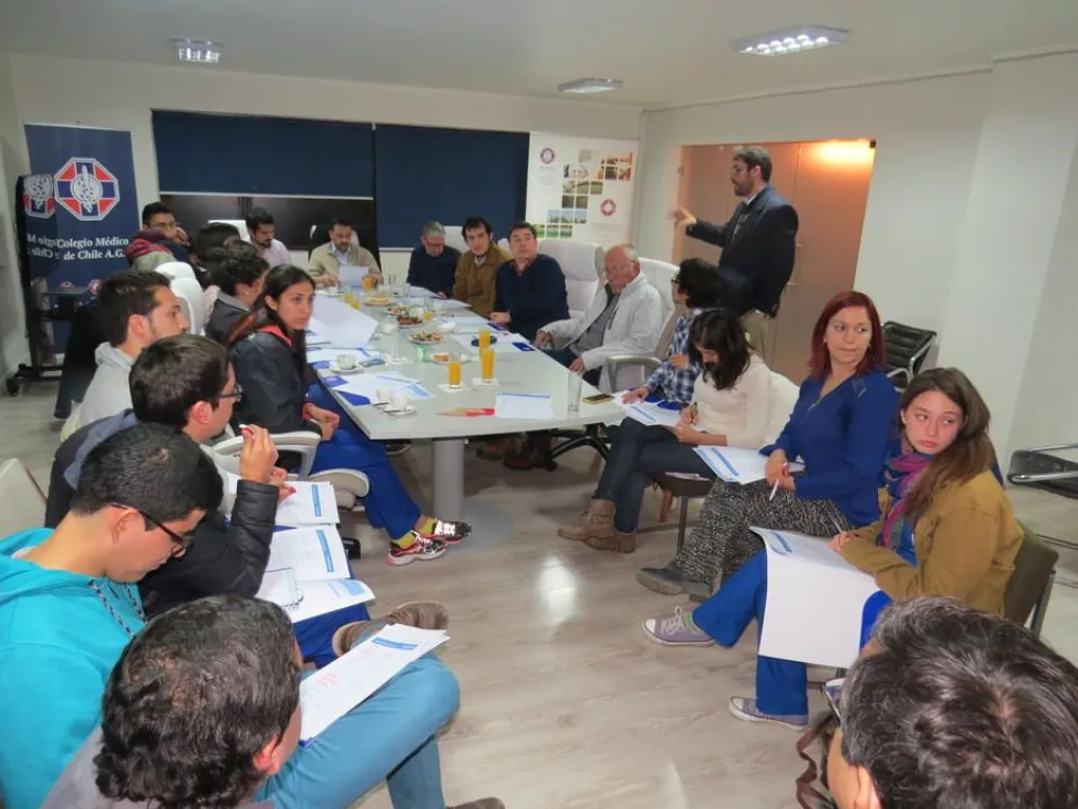 En Encuentro Local médicos plantean que  derecho a la salud debe ser garantizado por el Estado