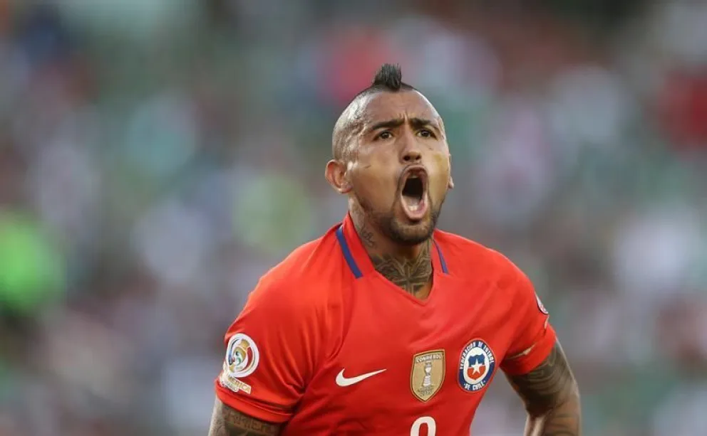 La Roja entrena en Chicago y Pizzi busca al sustituto de Vidal