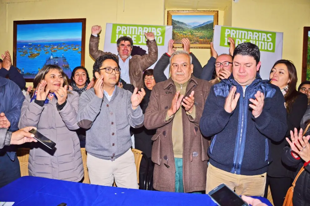 Cristian Sáez consolida liderazgo en Ovalle venciendo a Castillo