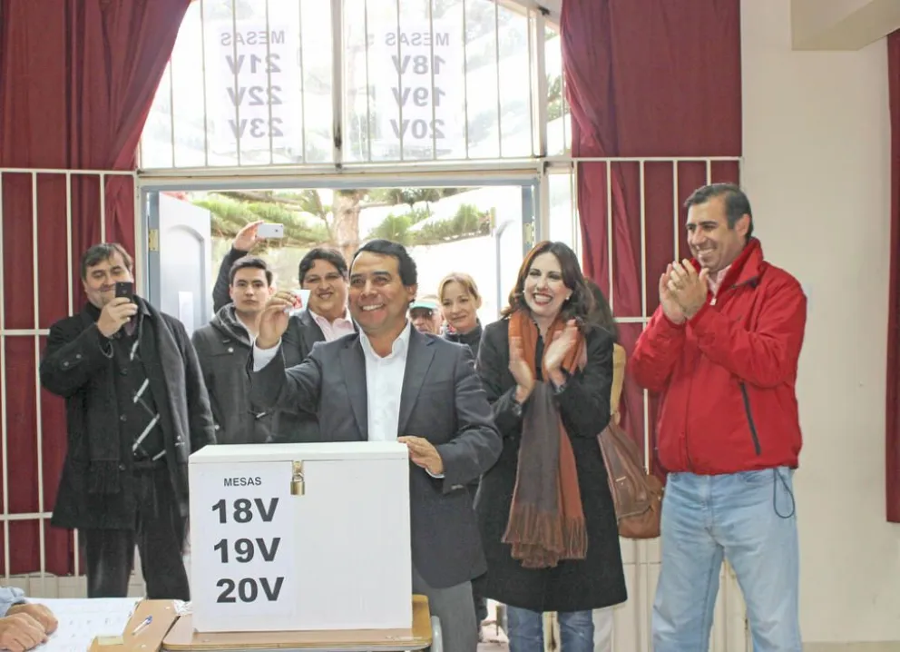 Yuri Olivares vence a Lizana y asegura que derrotará al alcalde Jacob