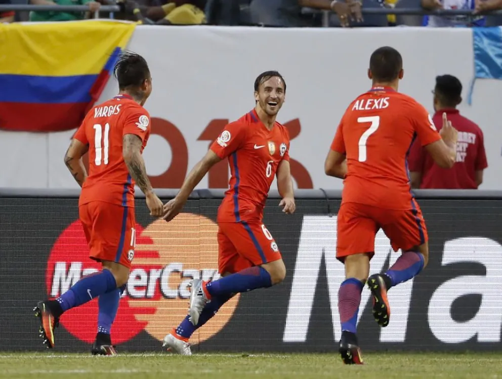 Atrasan la segunda parte Colombia-Chile por peligro de tormenta