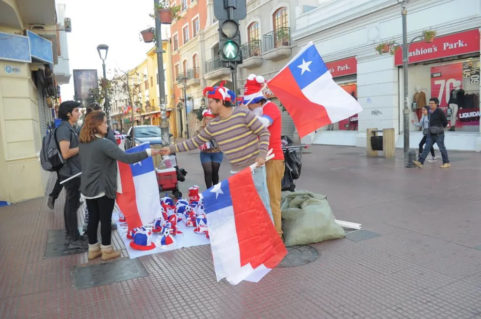 Comerciantes registran bajas ventas ante la previa del partido