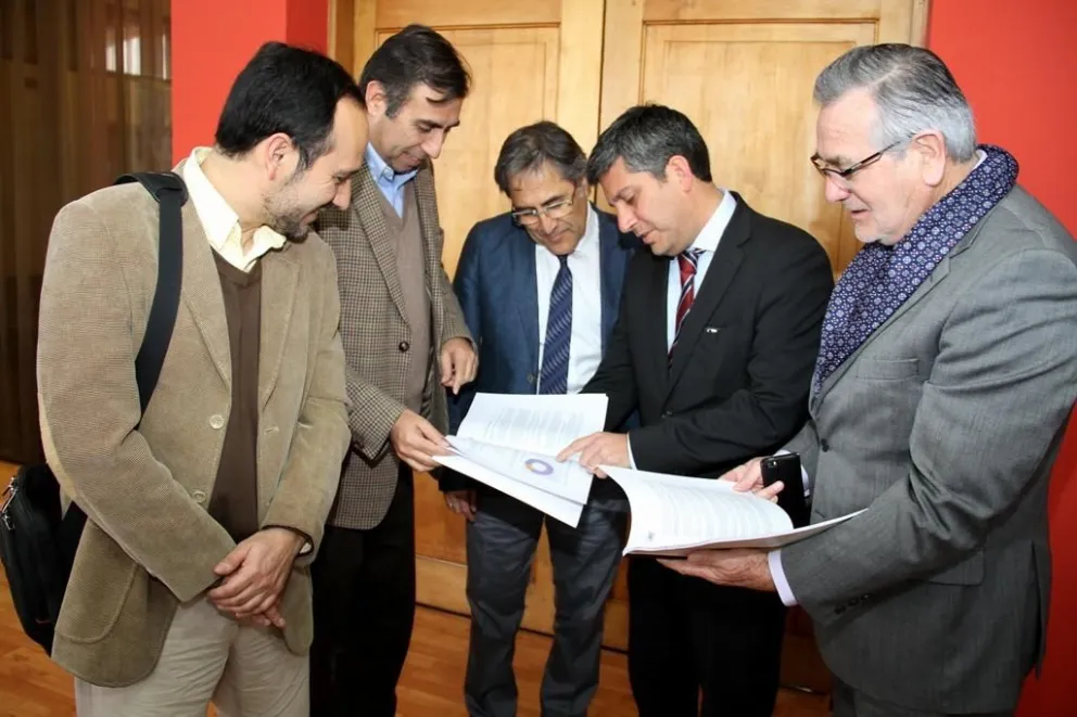 Informe de parlamentarios da a conocer deficiencias de la empresa Aguas del Valle