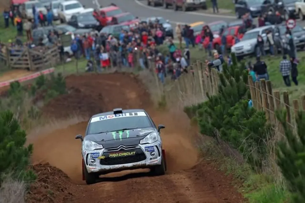 Rally Mobil reúne a una constelación de estrellas en Vicuña