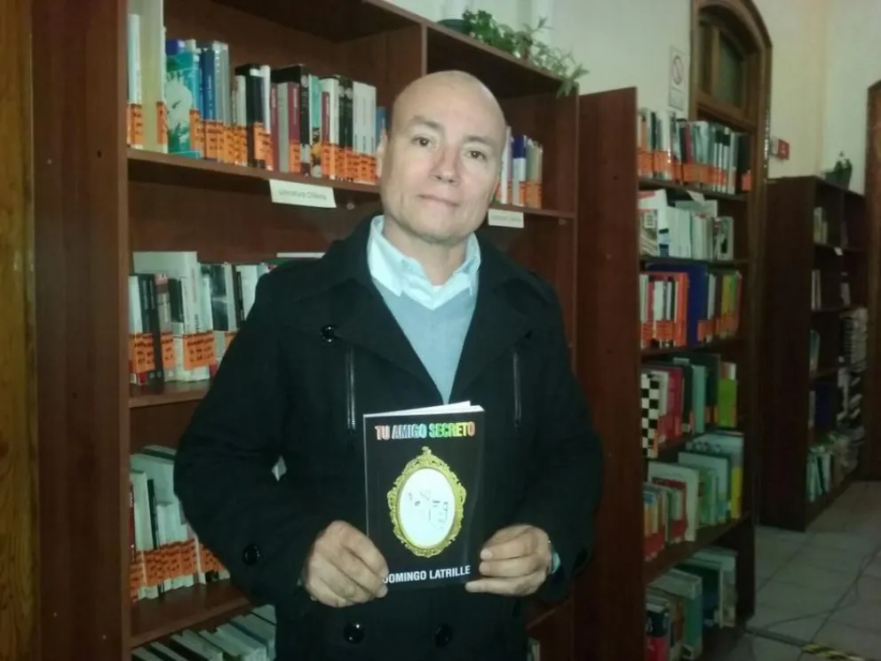 Domingo Latrille presentó el  libro “Tu Amigo Secreto”