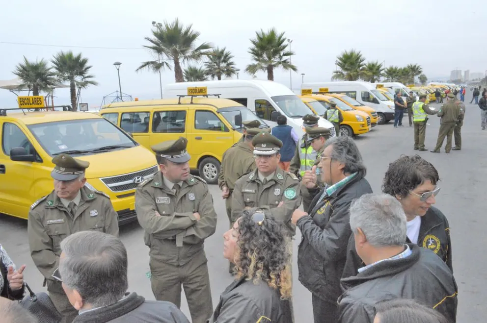 Transportistas escolares piden control sobre los vehículos “piratas”