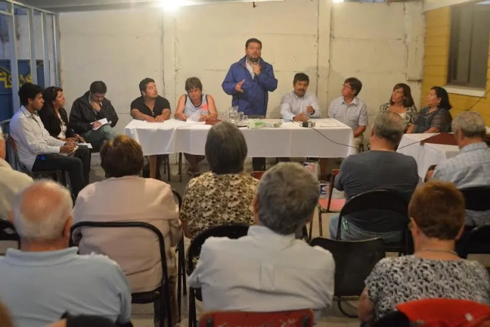 Junta de Vecinos Villa Las Flores Sindempart  recibe subvención municipal