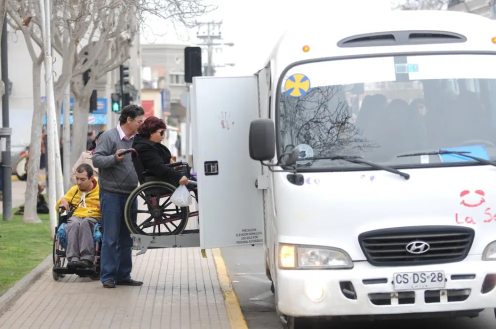 Personas con discapacidad reclaman atención digna en transporte público
