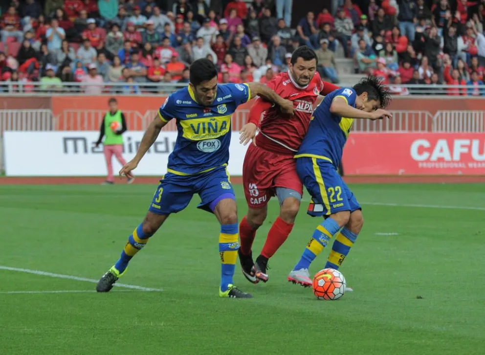 Se juega: Deportes La Serena y Everton finalmente disputarán la final de la postemporada en Viña del Mar