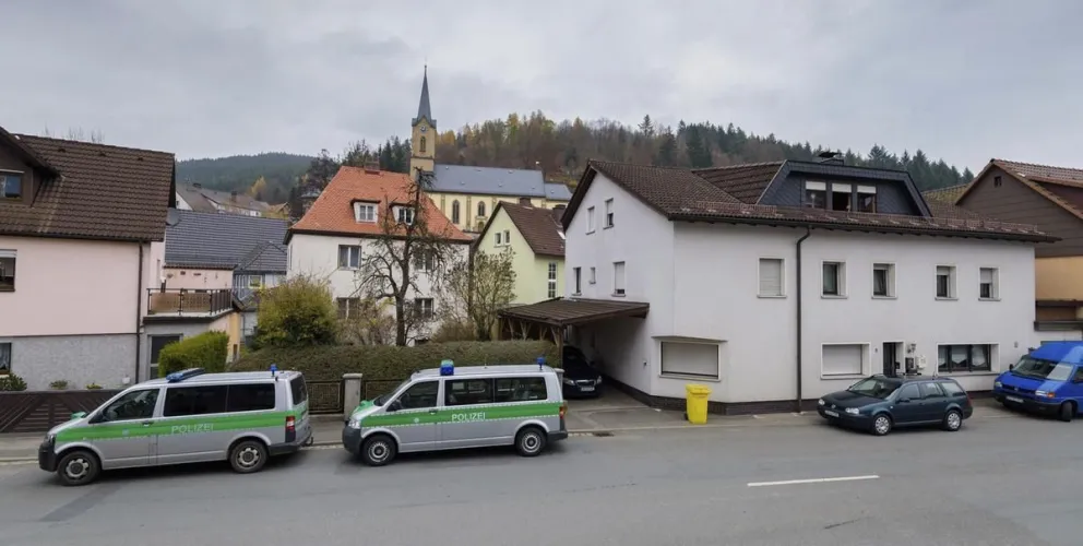 Policía alemana encuentra restos mortales de siete guaguas en una casa