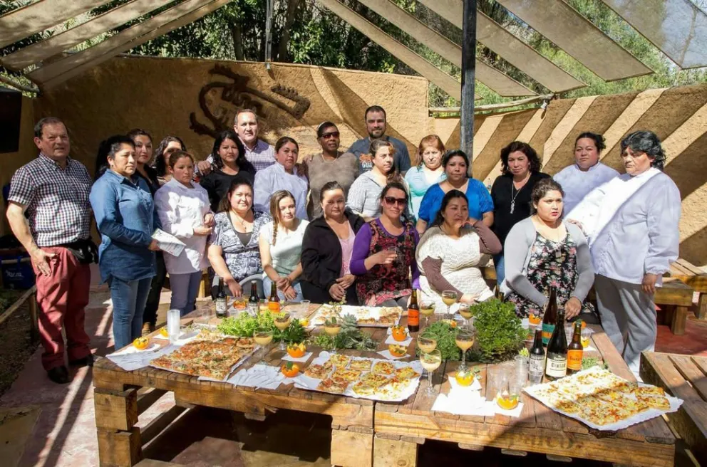 Mujeres de Vicuña realizan maridaje de comidas típicas con Cerveza Guayacán de Diaguitas