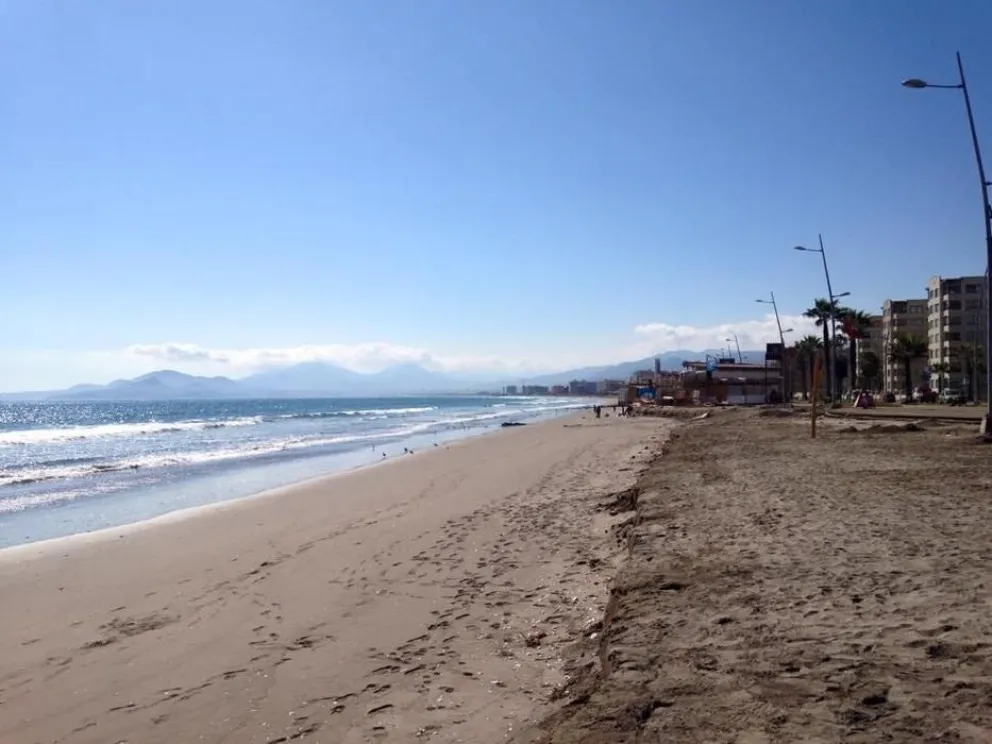 Coquimbo: Experto recomienda plan de manejo costero integrado para recuperar playas y dunas