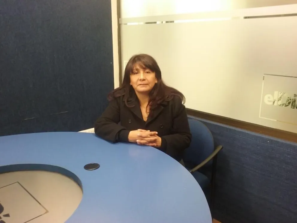 Roxana Miranda asegura que “vieja guardia” está invisibilizando a Bachelet