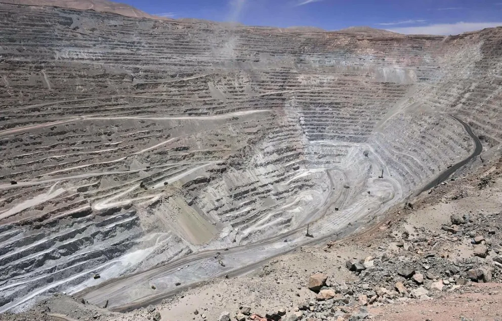 Estudio prevé menor ritmo de explotación de cobre en Chile desde 2025