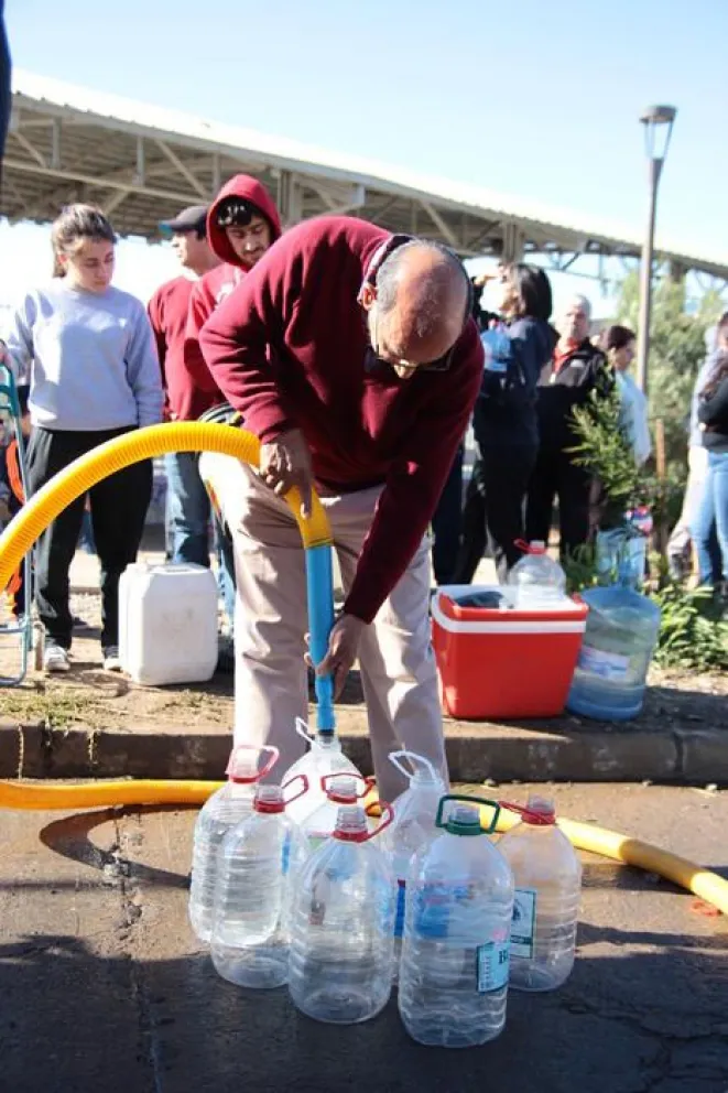 Continúan los trabajos para restablecer agua potable en Ovalle