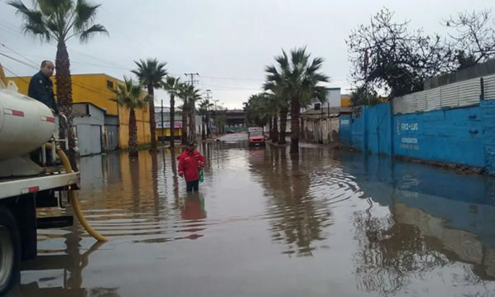 Inundación genera estragos en talleres mecánicos de Coquimbo