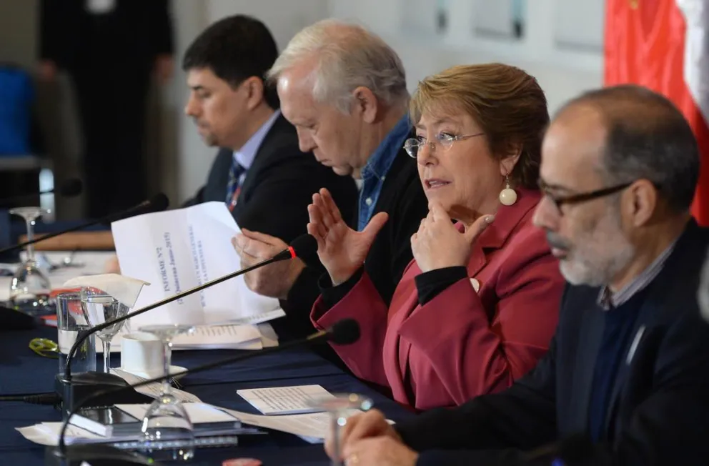 Presidenta Bachelet reconoce problemas en implementación de Reformas