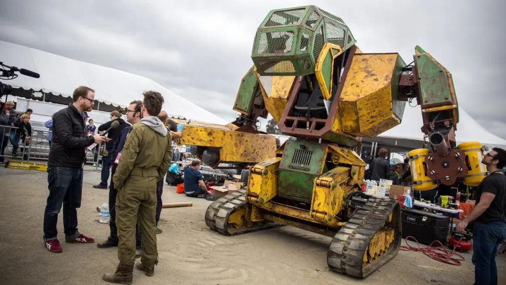 Robots gigantes de Japón y EE.UU. librarán una batalla cuerpo a cuerpo