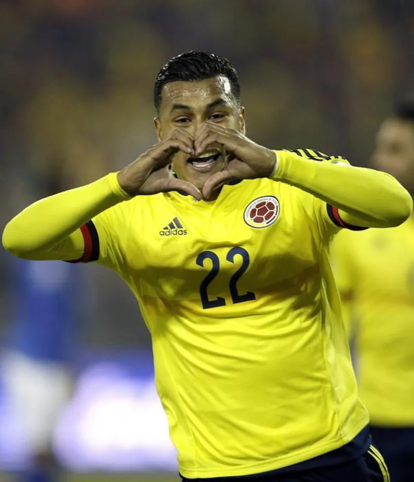 Colombia vence a Brasil y enreda situación en el grupo C
