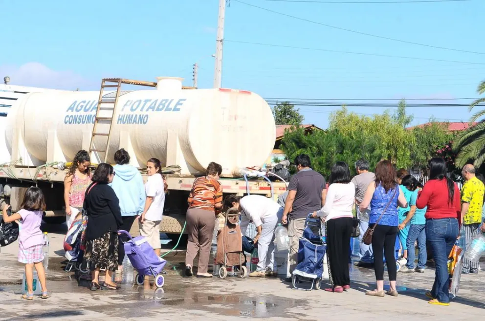 Inician reclamos en Sernac  por corte de agua potable