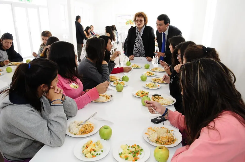 Junaeb mantuvo el plan de alimentación escolar pese a suspensión de clases